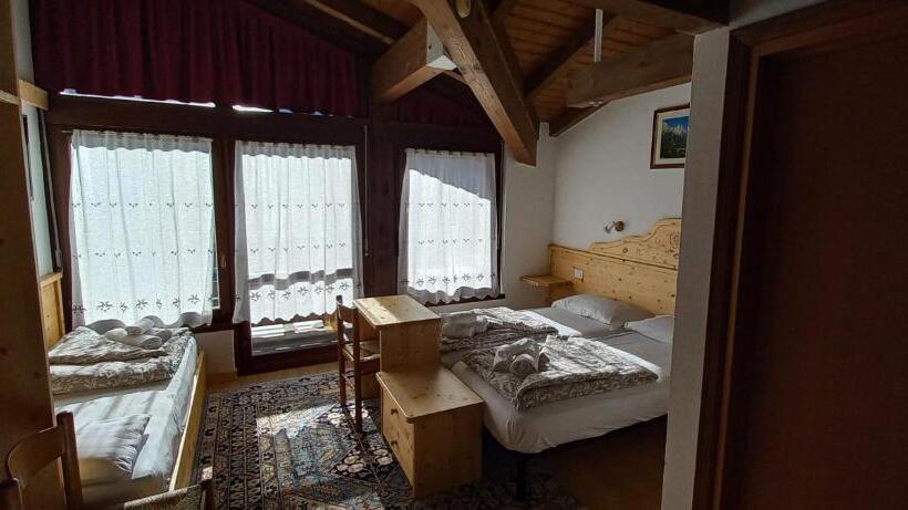 חדר משפחתי, Salgetti