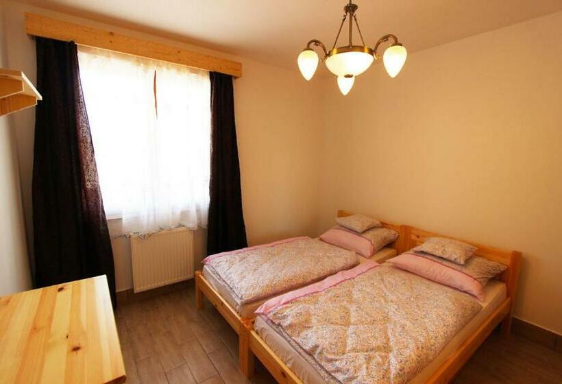 דירת שני חדרים, Gesztenyés Vendégház