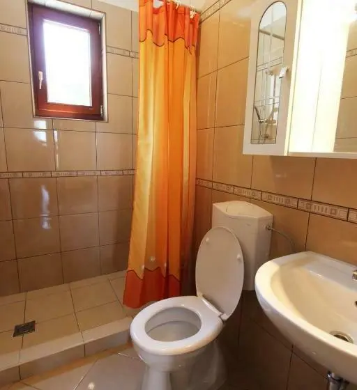 Huoneisto 2 Makuuhuonetta, Gesztenyés Vendégház