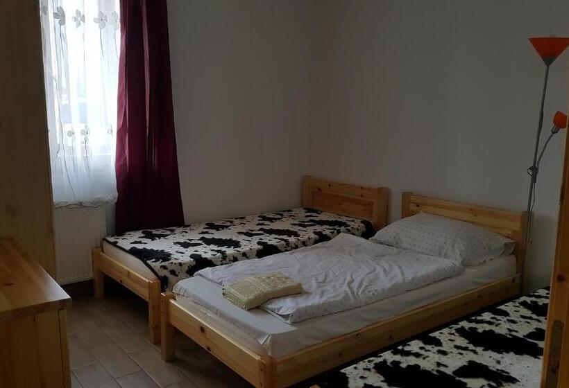 Апартаменты 2 Спальни, Gesztenyés Vendégház