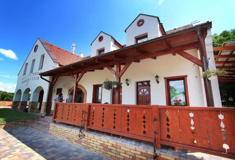 Номер Deluxe Вид на Горы, Gesztenyés Vendégház