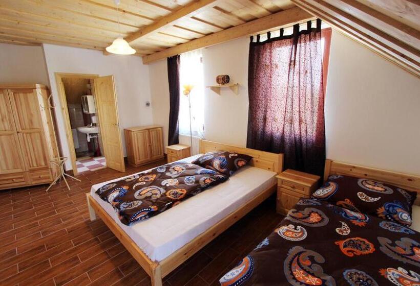 חדר משפחתי נוף להרים, Gesztenyés Vendégház