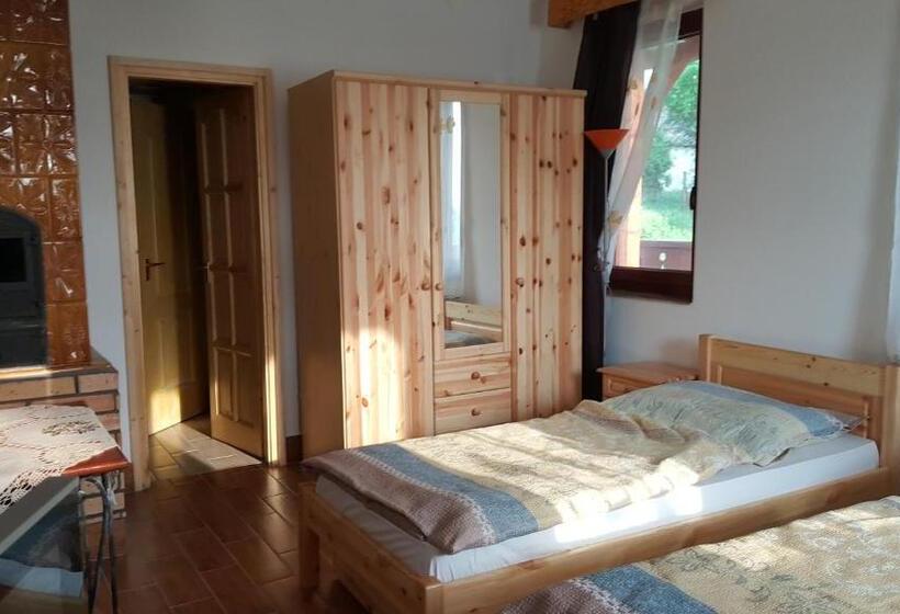 חדר דלוקס, Gesztenyés Vendégház