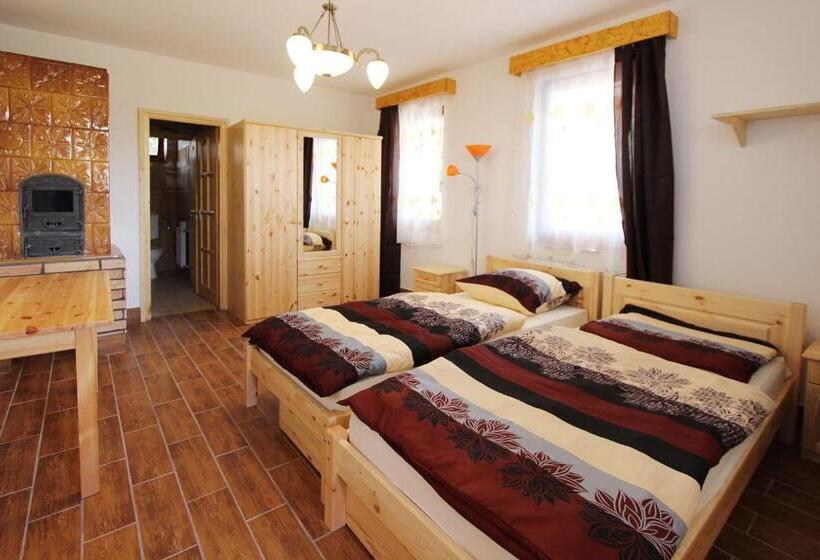 חדר דלוקס, Gesztenyés Vendégház