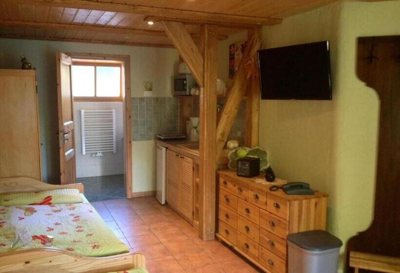 Номер Стандарт Вид на Сад, Gästezimmer Am Märchenbrunnen