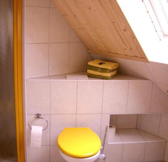 ガーデンビューファミリールーム, Gästezimmer Am Märchenbrunnen