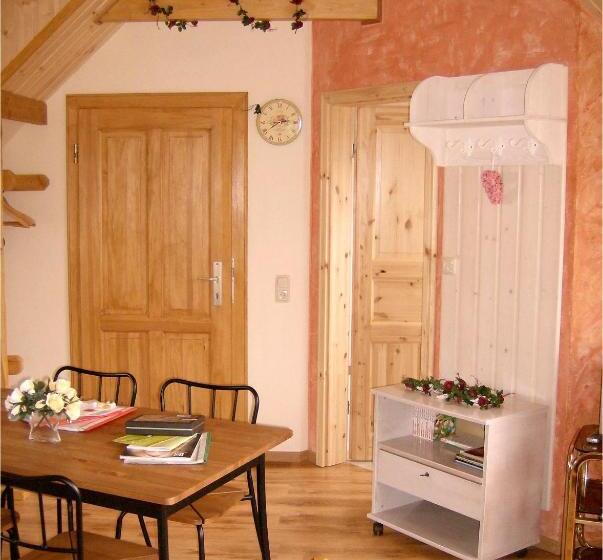 ガーデンビューファミリールーム, Gästezimmer Am Märchenbrunnen