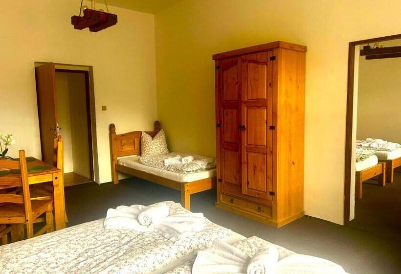 2人卧室家庭公寓, Hrad Vildstejn