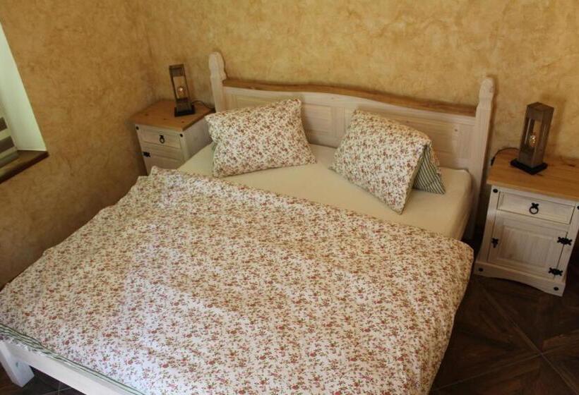 2人卧室家庭公寓, Hrad Vildstejn