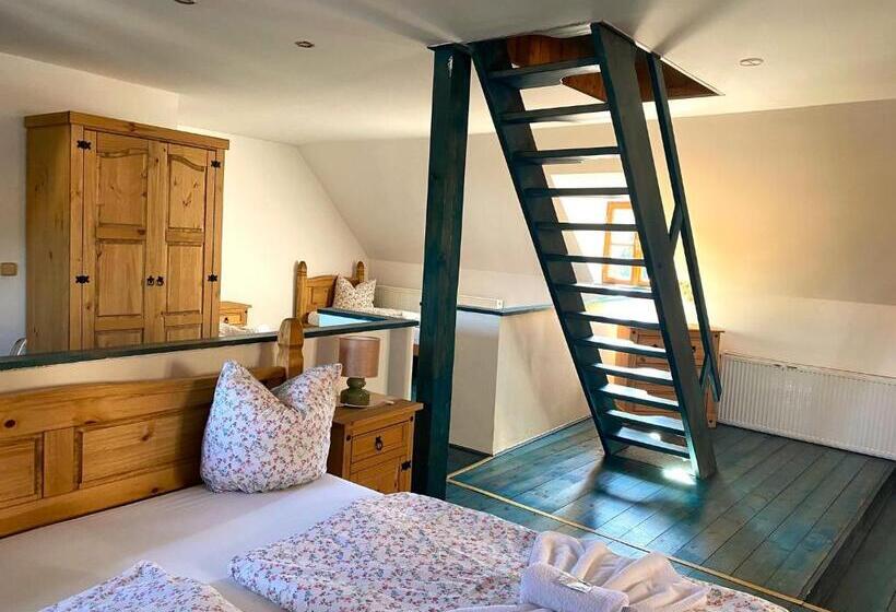 两卧家庭套房, Hrad Vildstejn