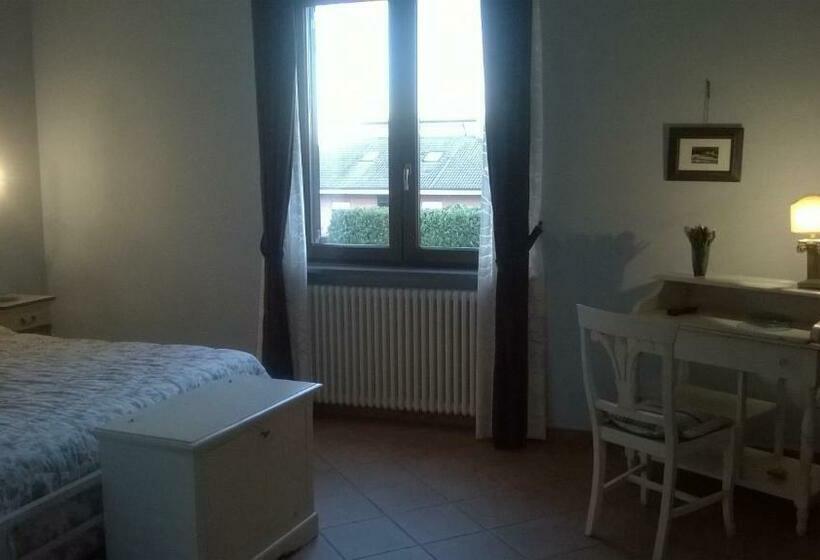 이코노미 룸, Il Girasole