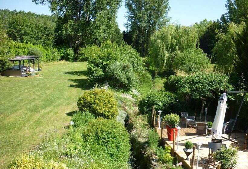 חדר משפחתי נוף לגינה, Residence Beausejour