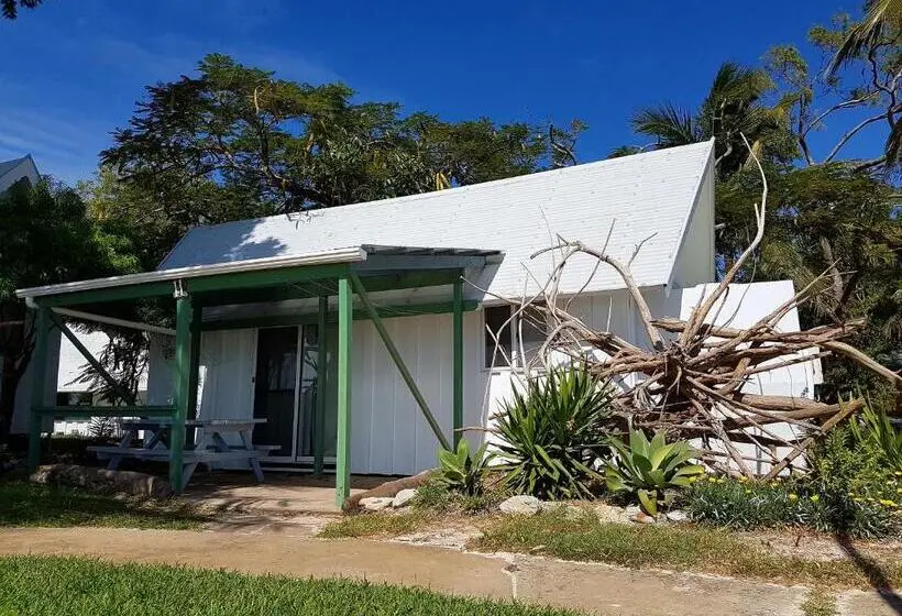 スタンダードバンガロー, Great Keppel Island Hideaway