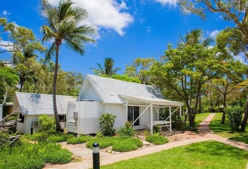 スタンダードバンガロー, Great Keppel Island Hideaway