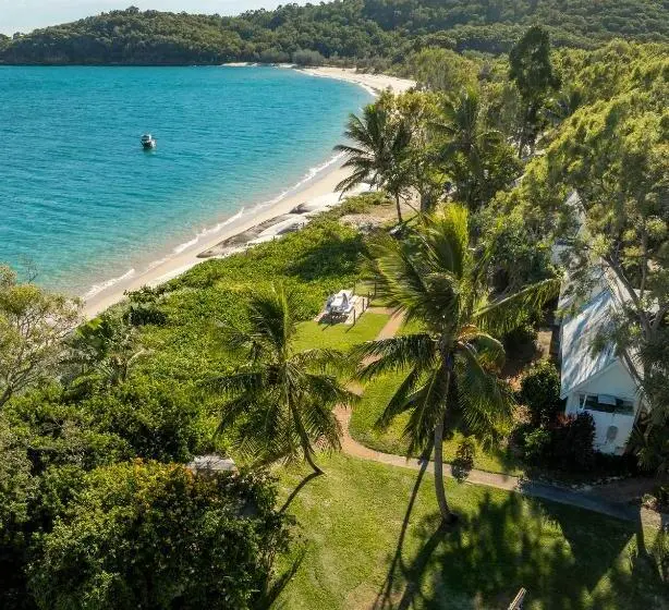 スタンダードバンガロー, Great Keppel Island Hideaway