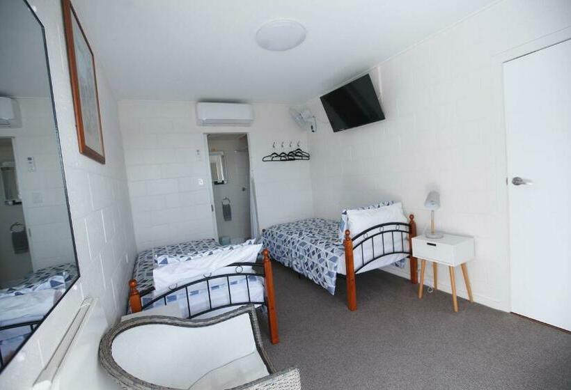 غرفة عائلية, Tuross Head Motel