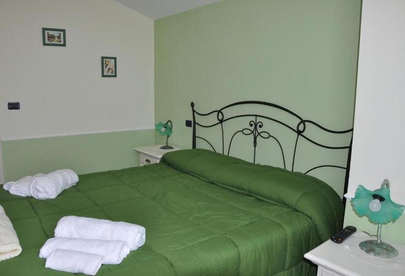 トリプルクラシックルーム, Agriturismo San Michele