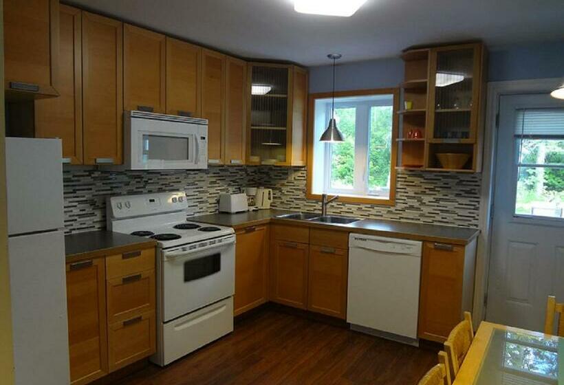 דירת שני חדרים, Saint Donat