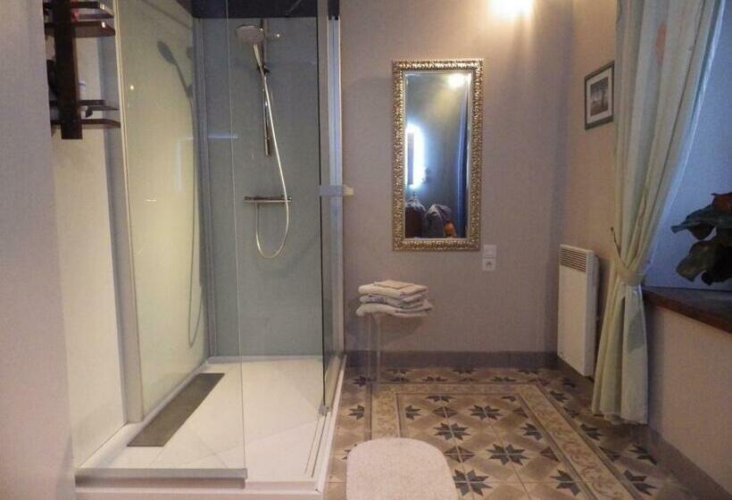 스탠다드 트리플 룸, Ferme Clatot