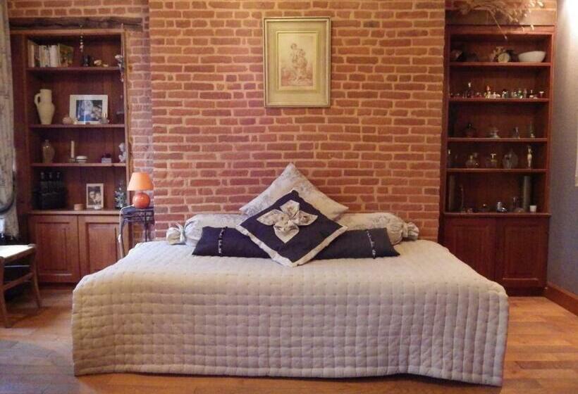 스탠다드 트리플 룸, Ferme Clatot