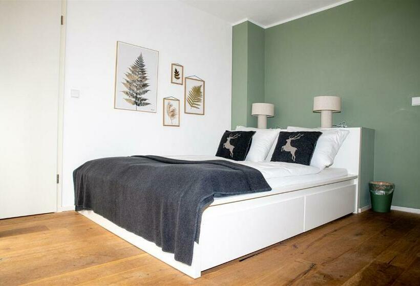 スタンダードルーム, Peterlhaus