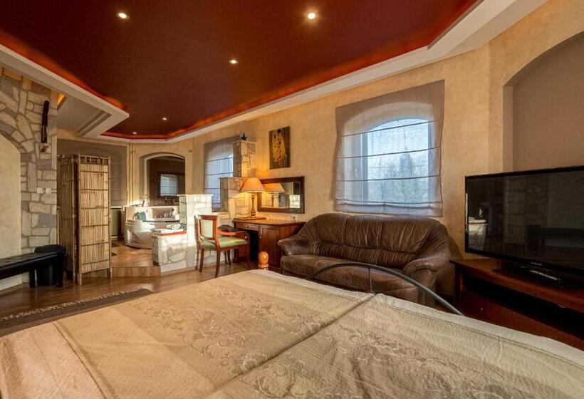 标准间, Vándor Fogadó