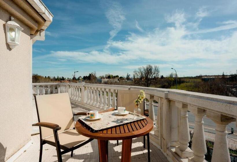 Студио Стандарт с Террасой, Casablanca Hotel Studios