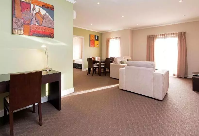 آپارتمان 2 خوابه, Frome Apartments
