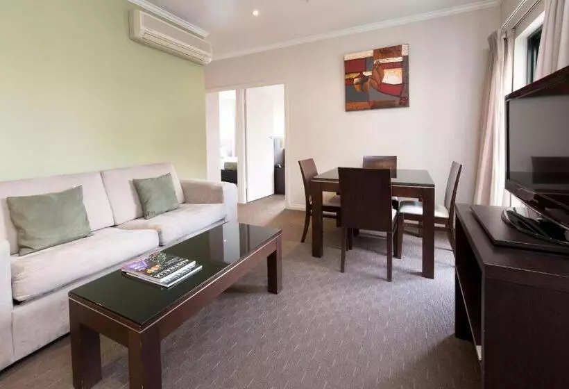 آپارتمان 2 خوابه, Frome Apartments