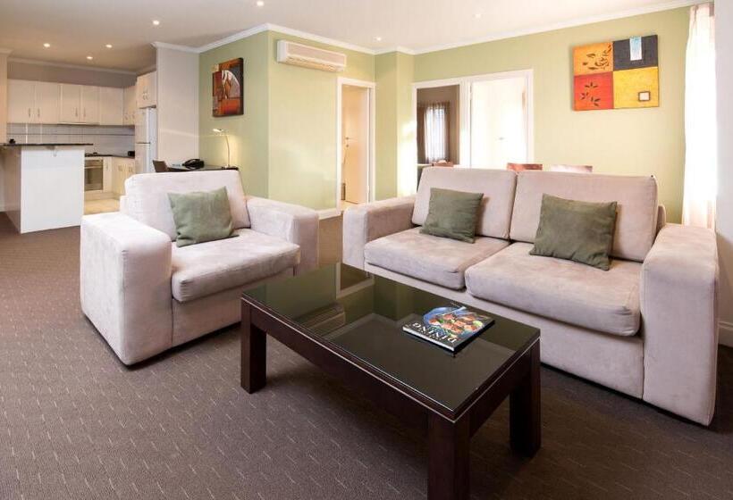 شقة غرفتين, Frome Apartments