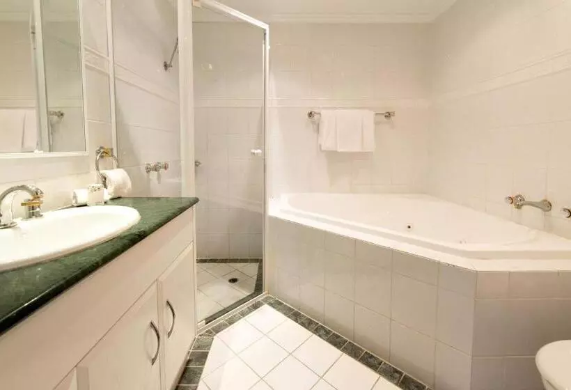 آپارتمان 3 خوابه, Frome Apartments