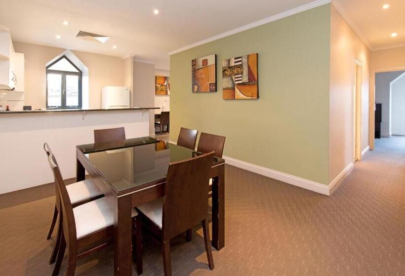 شقة 3 غرف, Frome Apartments