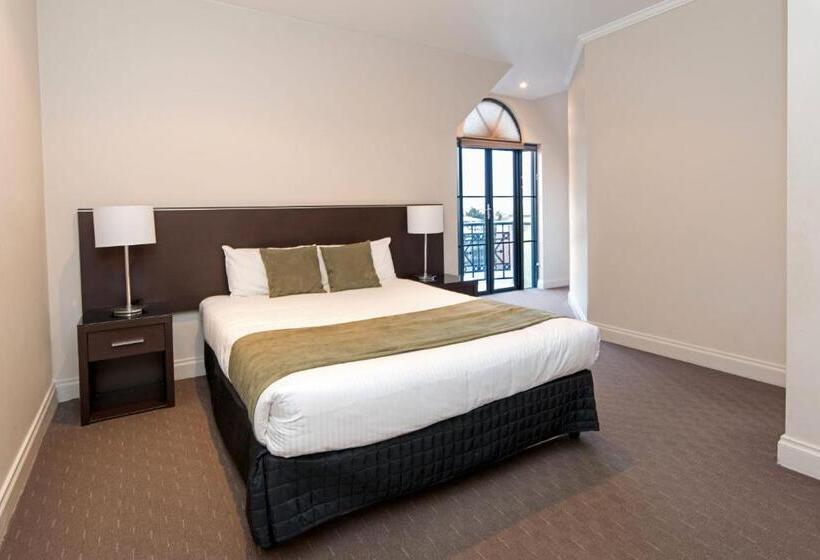 شقة 3 غرف, Frome Apartments