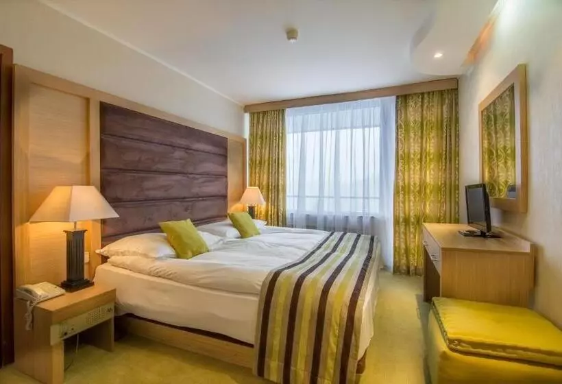 バルコニー付スイート, Grand Hotel Murgavets