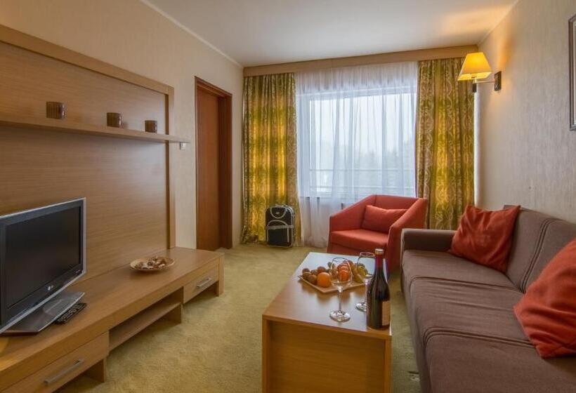 جناح مزوَّد بشرفة, Grand Hotel Murgavets