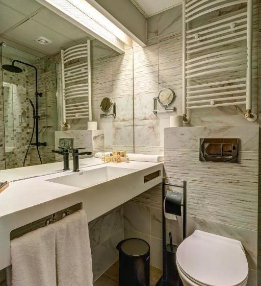 １ベッドルームのデラックスアパートメント, Grand Hotel Murgavets