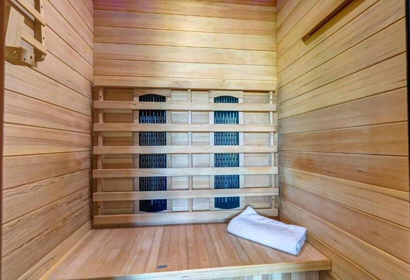 带1个卧室的豪华公寓, Grand Hotel Murgavets