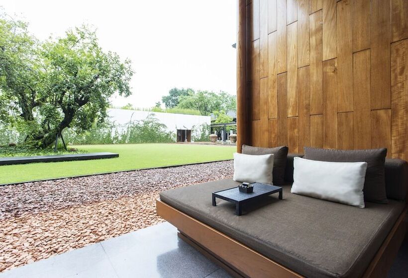 豪华园景房, Anantara Chiang Mai Resort