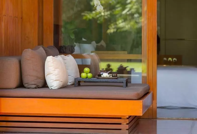 اتاق لوکس با چشم‌انداز باغ, Anantara Chiang Mai Resort