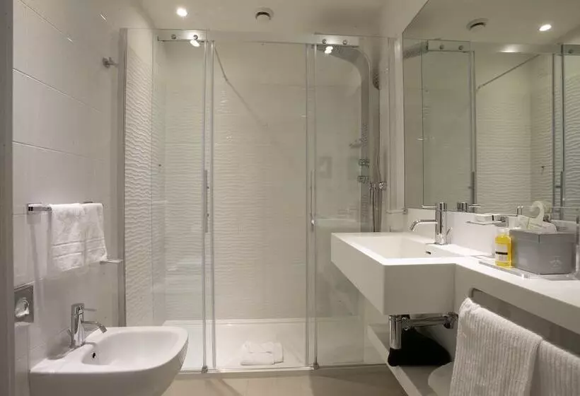 Juniorsviitti Merinäkymä, Best Western Plus Tigullio Royal