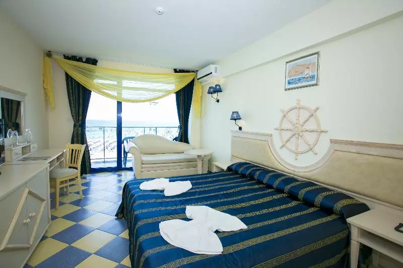 オーシャンビュースタンダードルーム, Chaika Beach Resort