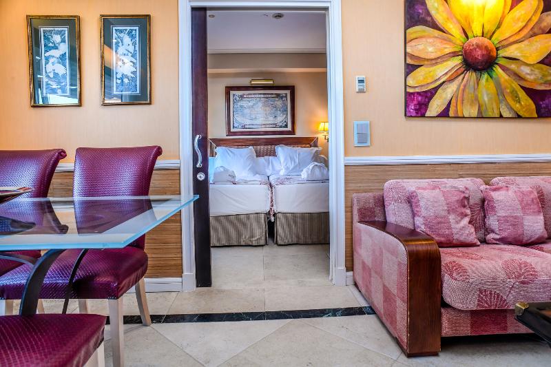 패밀리 룸, Gran Hotel Guadalpín Banus