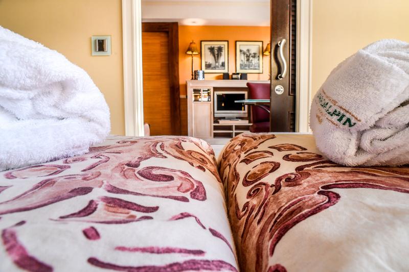 Семейный Номер, Gran Hotel Guadalpín Banus