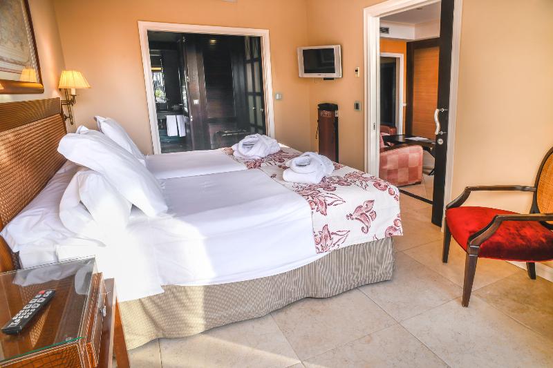 수피리어 주니어 스위트, Gran Hotel Guadalpín Banus