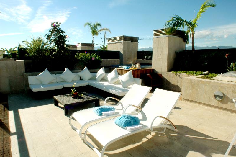 디럭스 주니어 스위트, Gran Hotel Guadalpín Banus