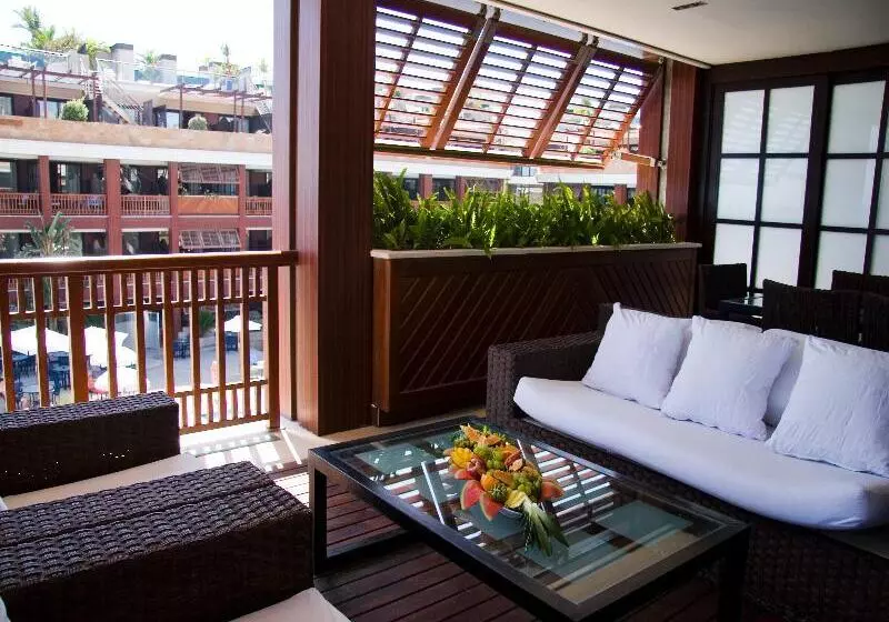 Superior Family Room