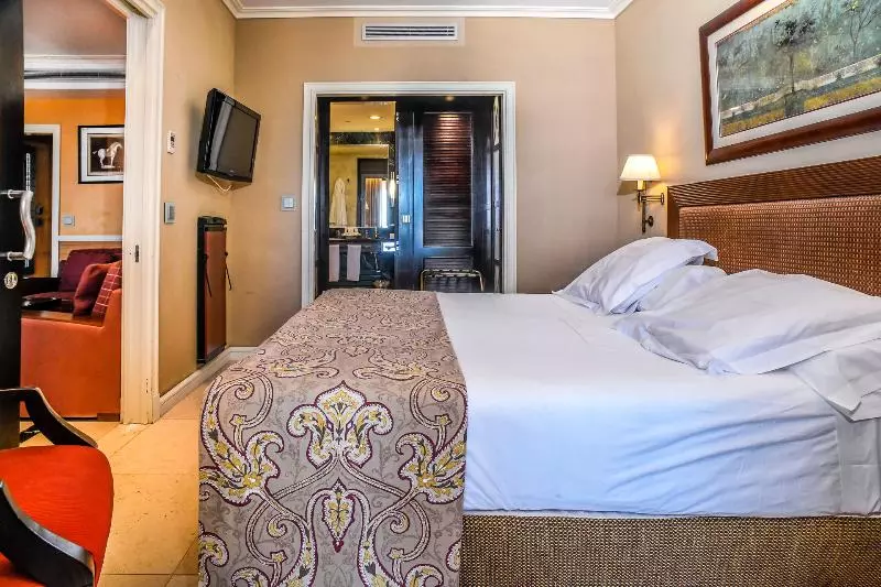 اتاق سوپریور خانوادگی, Gran Hotel Guadalpín Banus