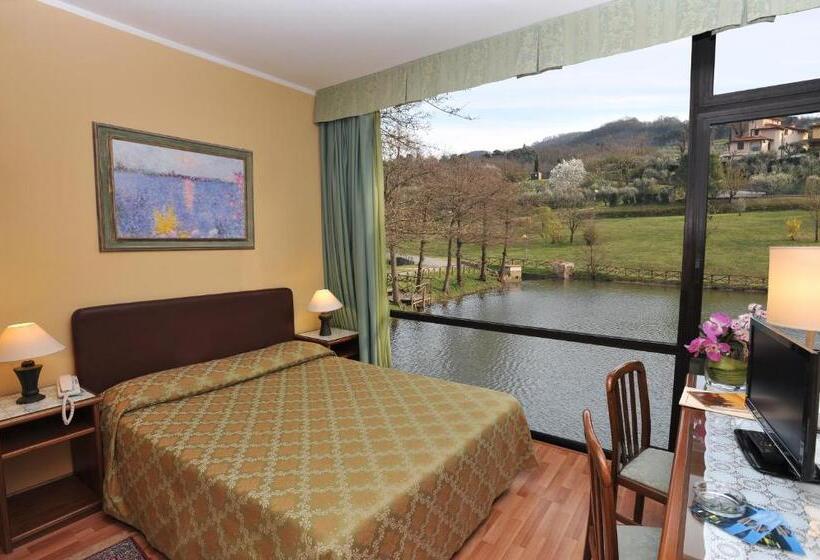 اتاق استاندارد با چشمانداز دریاچه, Lago Verde