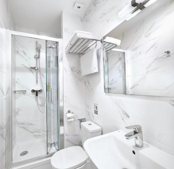 اتاق استاندارد یک نفره, Melantrich