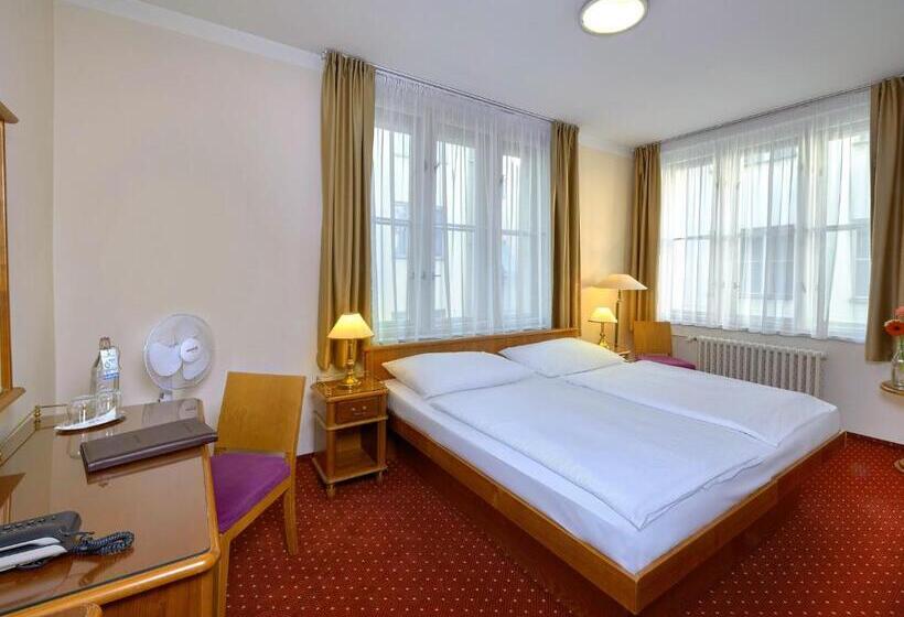 اتاق استاندارد, Melantrich